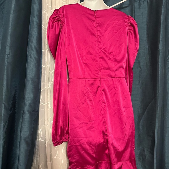 Elegant Women's Pink Ruched Dress - Picture 6 of 6